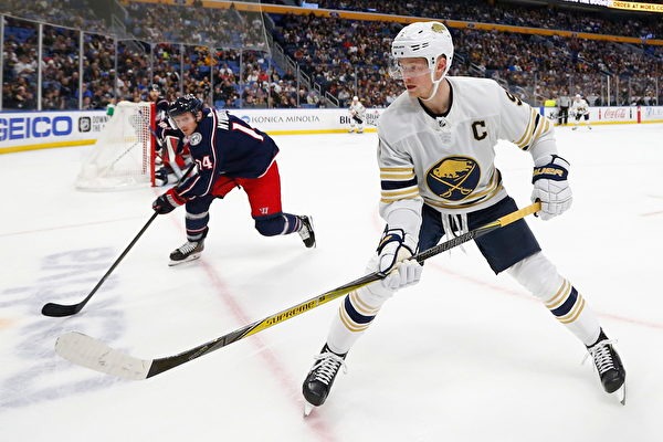 埃孔：关于奖金的事存在一些误解，我们现在像兄弟一样团结